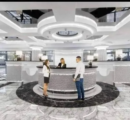 Gc Sun Club Family Spa & Pool Sauna & Jacuzzi