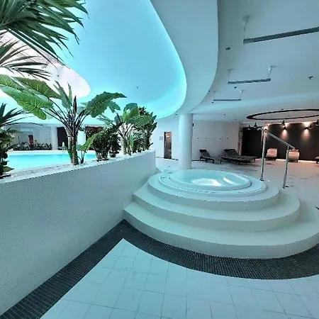 Apartament Gc Sun Club Family Spa & Pool Sauna & Jacuzzi